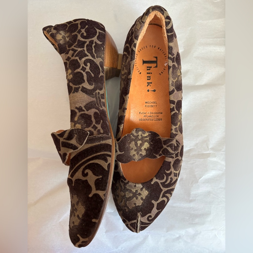 Think! Women’s Fairycore Kitten Heel Shoes- brown and gold size 39